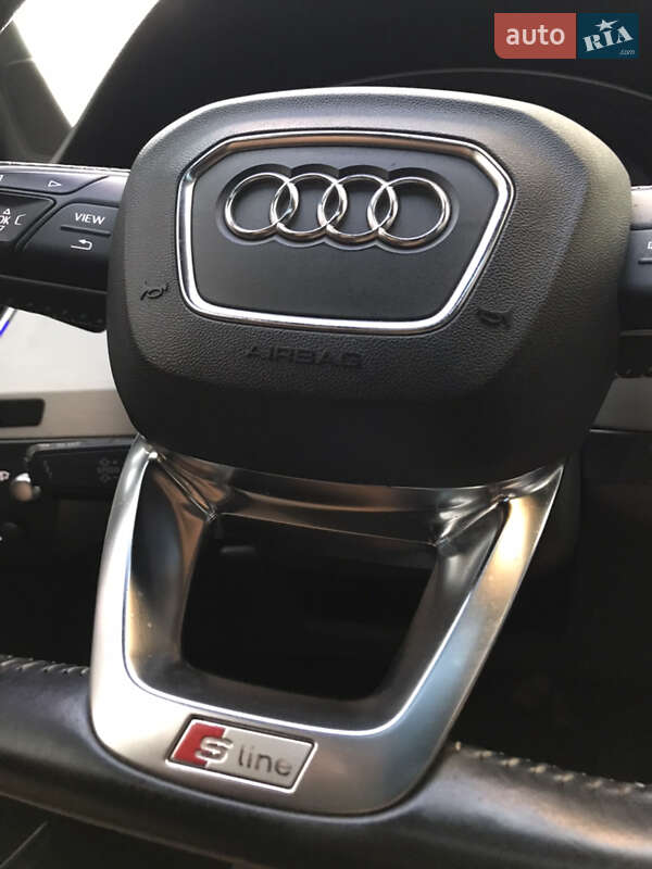 Позашляховик / Кросовер Audi Q7 2015 в Луцьку