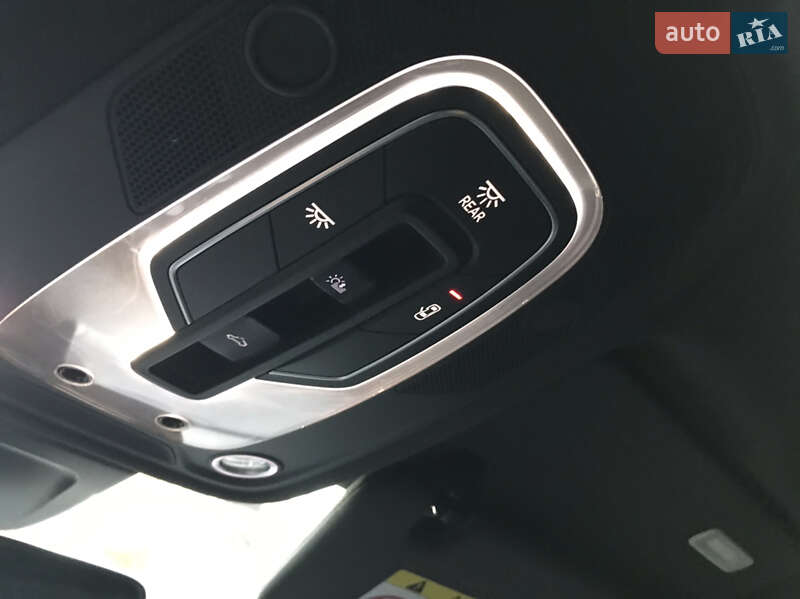 Позашляховик / Кросовер Audi Q7 2015 в Луцьку