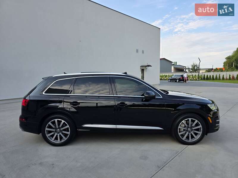 Внедорожник / Кроссовер Audi Q7 2017 в Луцке
