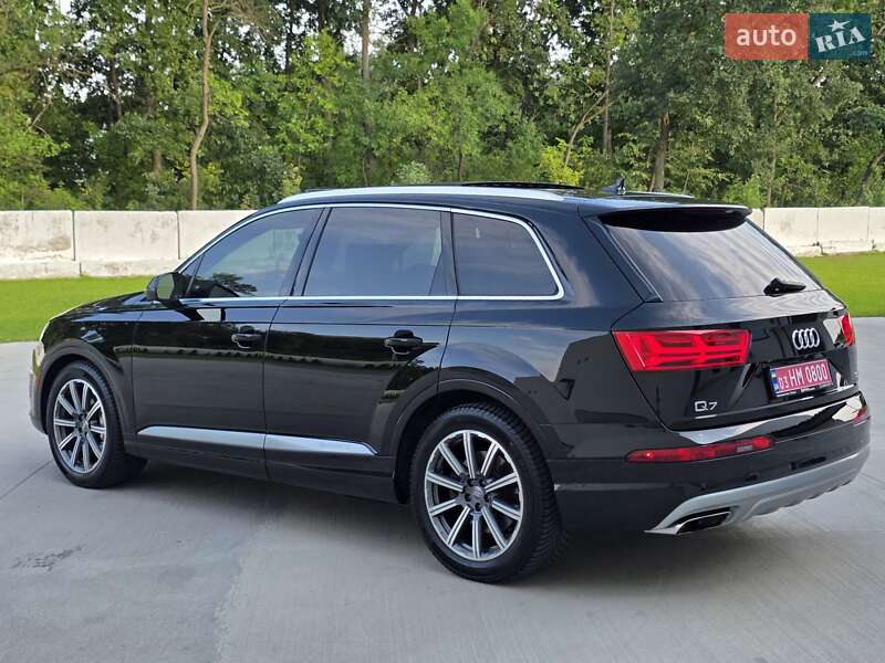 Внедорожник / Кроссовер Audi Q7 2017 в Луцке