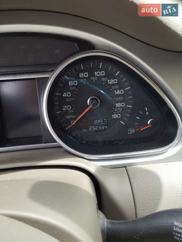 Позашляховик / Кросовер Audi Q7 2013 в Кам'янці фото 4 Позашляховик / Кросовер Audi Q7 2013 в Кам'янці