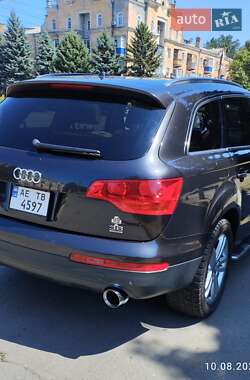 Внедорожник / Кроссовер Audi Q7 2008 в 