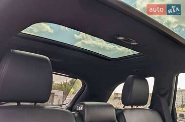 Позашляховик / Кросовер Audi Q7 2015 в 
