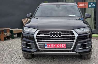Внедорожник / Кроссовер Audi Q7 2018 в 