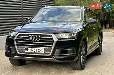 Внедорожник / Кроссовер Audi Q7 2018 в 