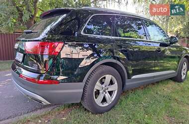 Внедорожник / Кроссовер Audi Q7 2017 в 