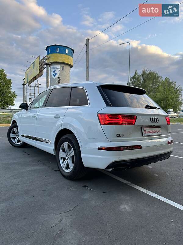 Внедорожник / Кроссовер Audi Q7 2018 в Белогородке