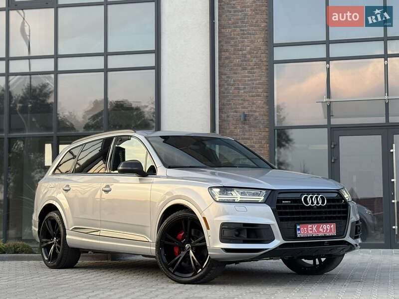 Внедорожник / Кроссовер Audi Q7 2019 в 
