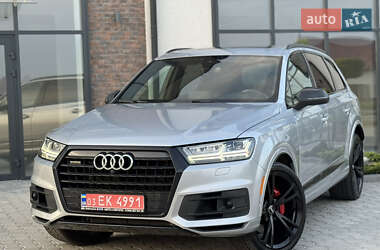 Внедорожник / Кроссовер Audi Q7 2019 в 