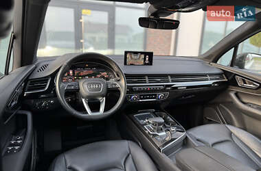 Внедорожник / Кроссовер Audi Q7 2019 в 