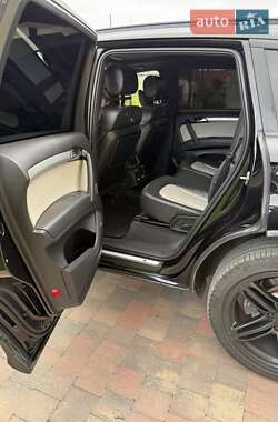 Внедорожник / Кроссовер Audi Q7 2011 в 