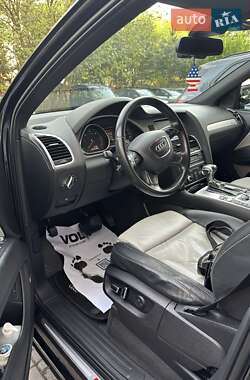 Внедорожник / Кроссовер Audi Q7 2011 в 