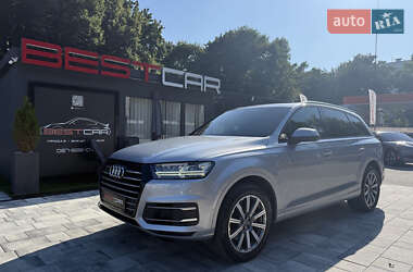 Внедорожник / Кроссовер Audi Q7 2018 в 