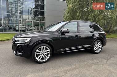 Внедорожник / Кроссовер Audi Q7 2024 в 