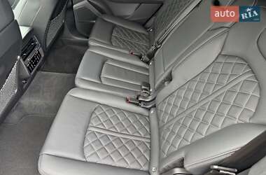 Внедорожник / Кроссовер Audi Q7 2024 в 