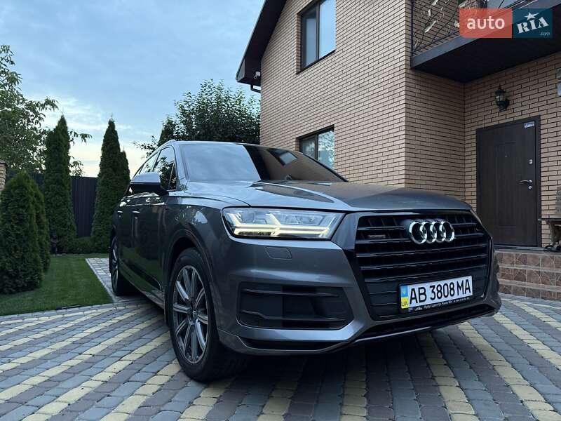 Внедорожник / Кроссовер Audi Q7 2017 в Виннице