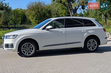 Позашляховик / Кросовер Audi Q7 2017 в 