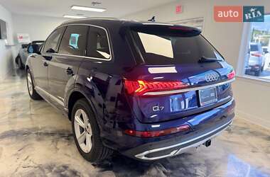 Внедорожник / Кроссовер Audi Q7 2021 в 