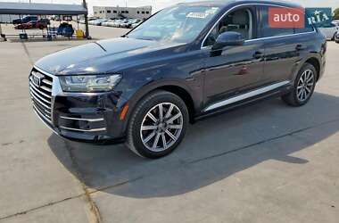 Внедорожник / Кроссовер Audi Q7 2017 в 