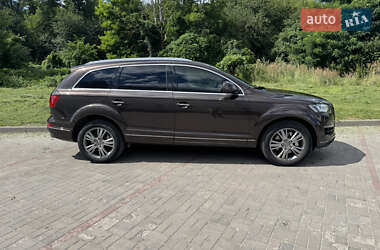 Внедорожник / Кроссовер Audi Q7 2011 в 