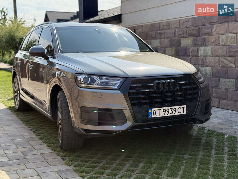 Внедорожник / Кроссовер Audi Q7 2015 в Ивано-Франковске