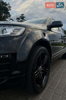Внедорожник / Кроссовер Audi Q7 2015 в 