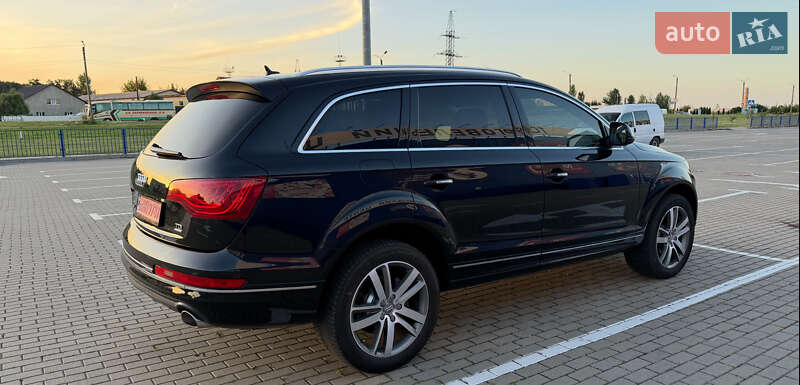 Позашляховик / Кросовер Audi Q7 2013 в Нововолинську