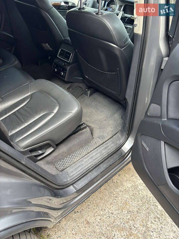 Позашляховик / Кросовер Audi Q7 2012 в Броварах