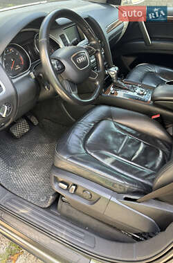 Внедорожник / Кроссовер Audi Q7 2012 в 