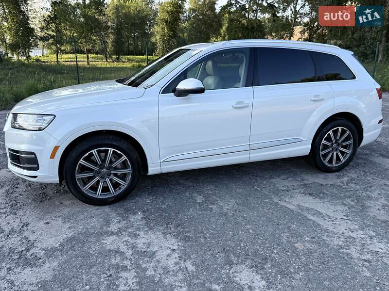 Внедорожник / Кроссовер Audi Q7 2016 в Киеве