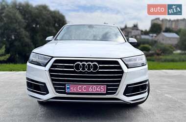 Внедорожник / Кроссовер Audi Q7 2016 в 
