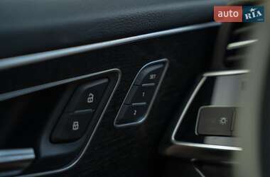Внедорожник / Кроссовер Audi Q7 2021 в 