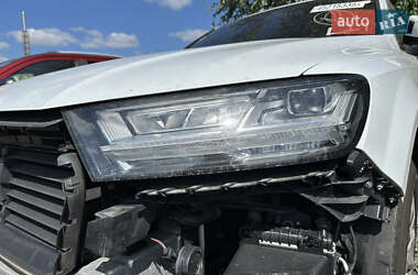 Внедорожник / Кроссовер Audi Q7 2017 в 