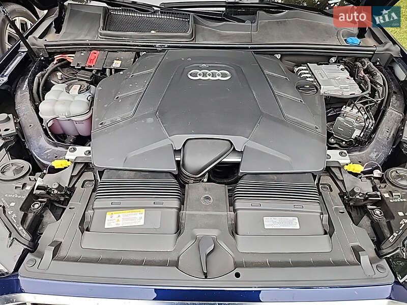 Позашляховик / Кросовер Audi Q7 2022 в Чернігові