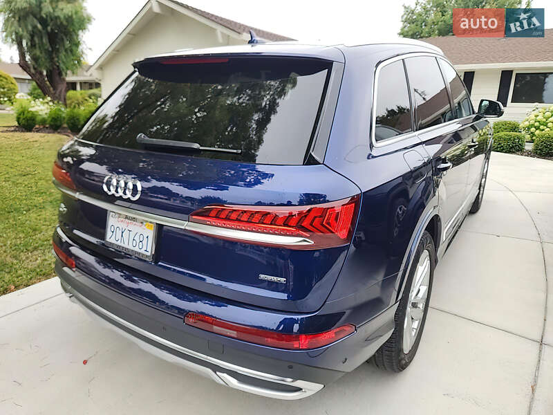 Позашляховик / Кросовер Audi Q7 2022 в Чернігові