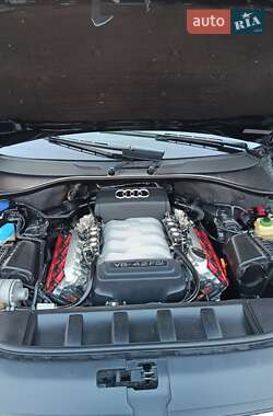 Позашляховик / Кросовер Audi Q7 2006 в 