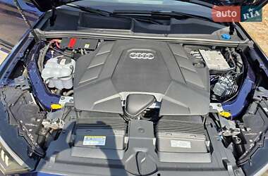 Внедорожник / Кроссовер Audi Q7 2023 в 