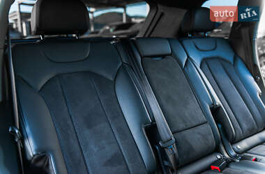 Внедорожник / Кроссовер Audi Q7 2019 в 