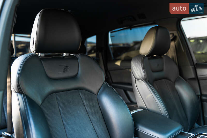 Внедорожник / Кроссовер Audi Q7 2019 в Мукачево