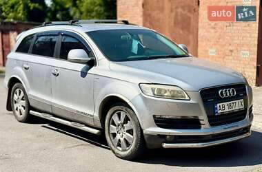 Внедорожник / Кроссовер Audi Q7 2007 в 
