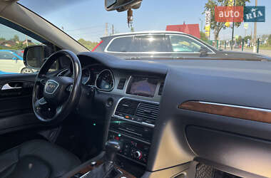Позашляховик / Кросовер Audi Q7 2012 в 