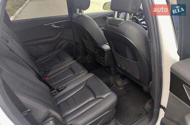 Внедорожник / Кроссовер Audi Q7 2020 в 