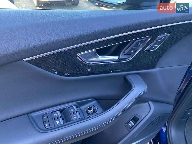 Внедорожник / Кроссовер Audi Q7 2021 в Львове