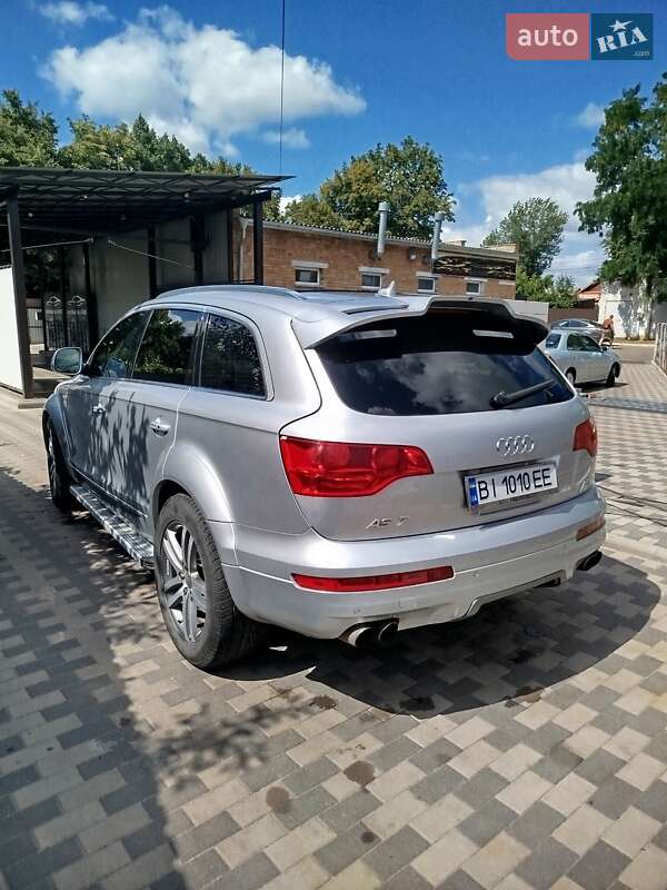 Внедорожник / Кроссовер Audi Q7 2006 в 