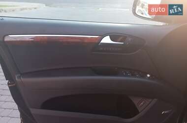 Внедорожник / Кроссовер Audi Q7 2014 в 