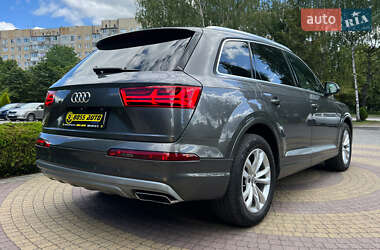 Внедорожник / Кроссовер Audi Q7 2018 в 