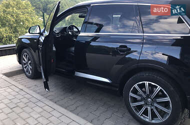 Внедорожник / Кроссовер Audi Q7 2015 в 