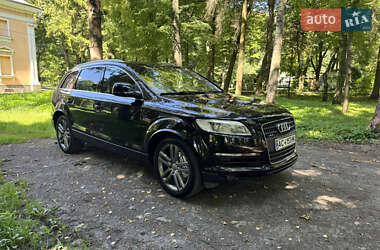 Позашляховик / Кросовер Audi Q7 2007 в 