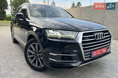 Внедорожник / Кроссовер Audi Q7 2017 в 