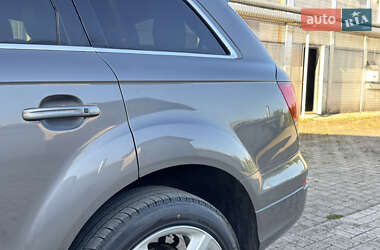 Внедорожник / Кроссовер Audi Q7 2012 в 